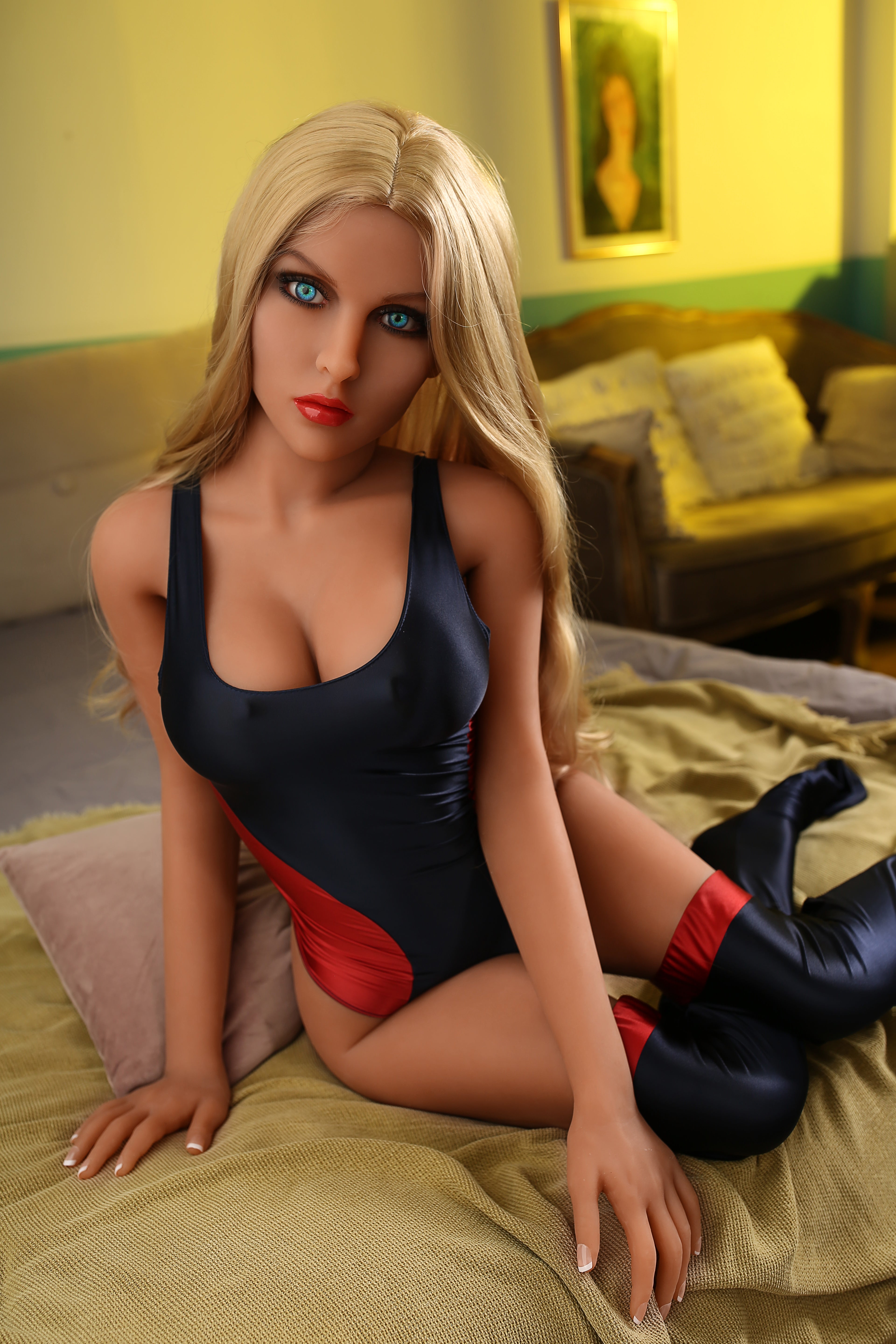 Beautiful woman with plump breasts and buttocks, thin face, lifelike doll