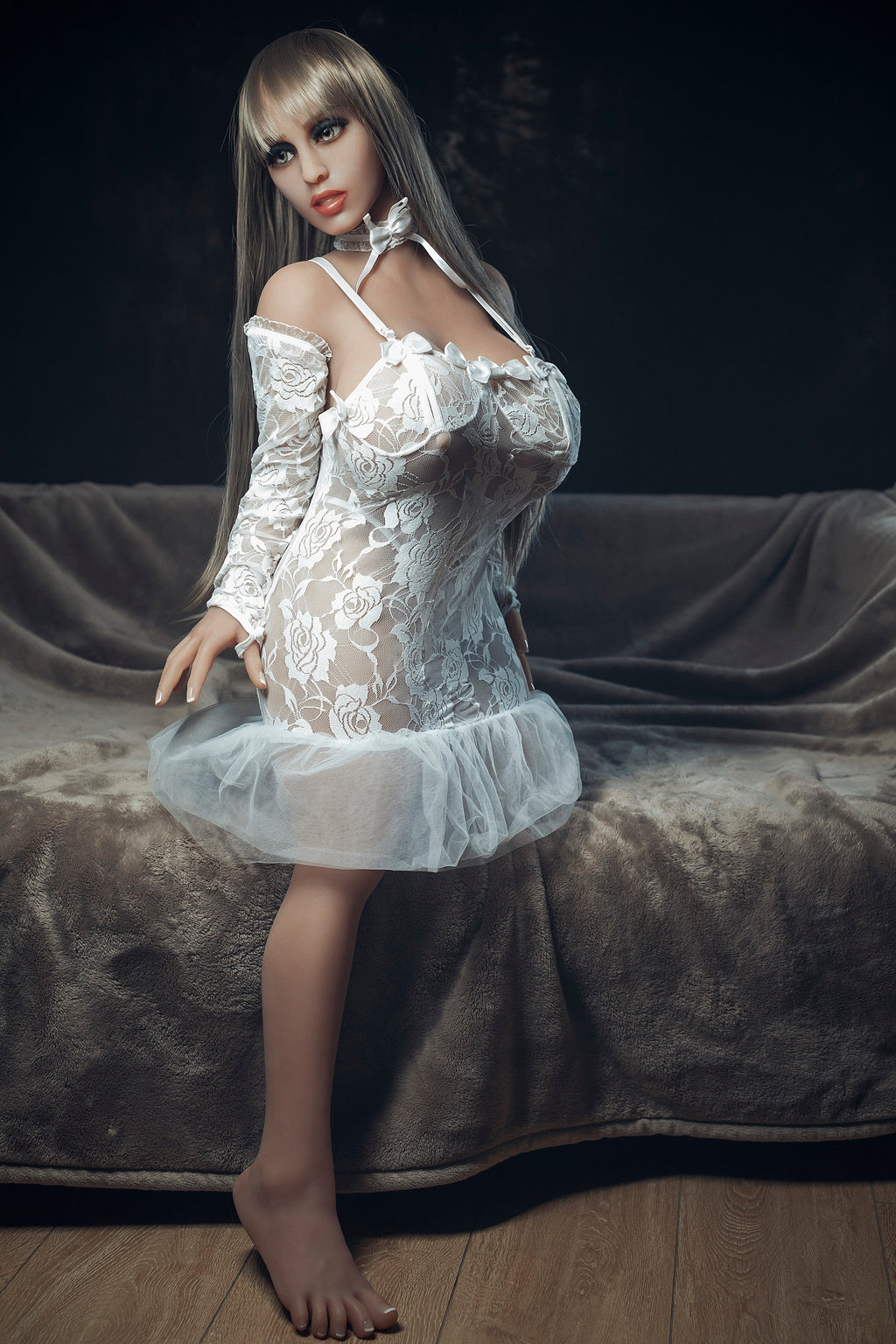 A doll with a slim body, perky hips, and plump breasts and buttocks, as well as a face-thinning realistic doll