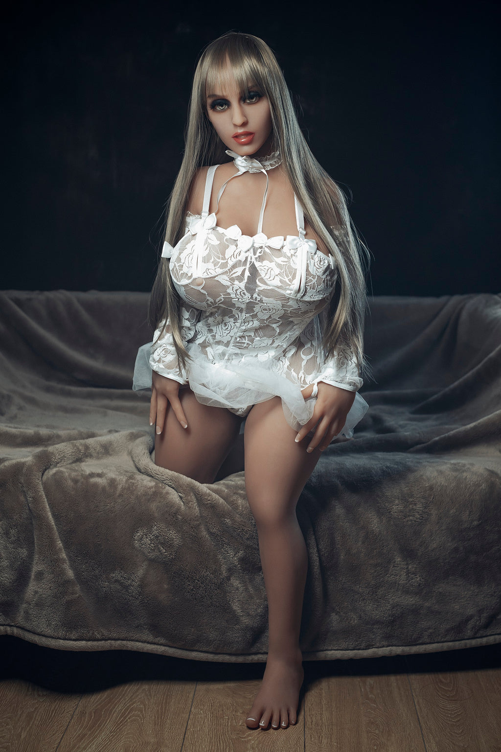 A doll with a slim body, perky hips, and plump breasts and buttocks, as well as a face-thinning realistic doll